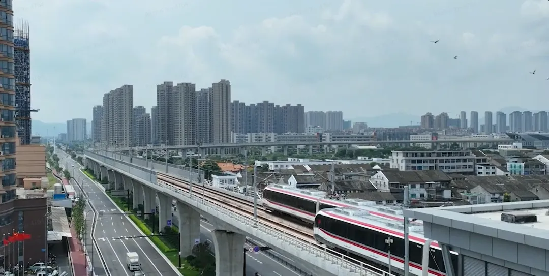 CHINT Empowers Wenzhou Rail Line S2, Shaping Urban Mobility